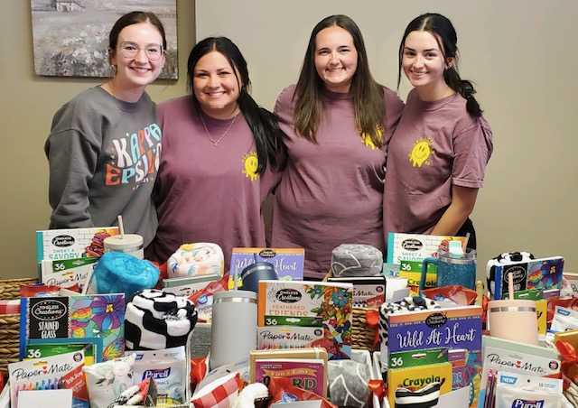 662096-cancerfoundationdonation.jpg
